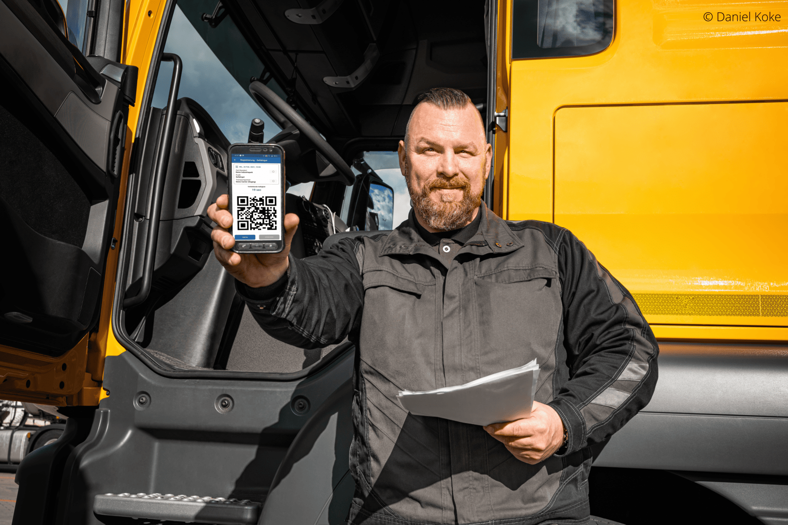 Fahrer mit Trusted Carrier App